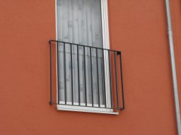 Franzoesischer Balkon lackiert-013